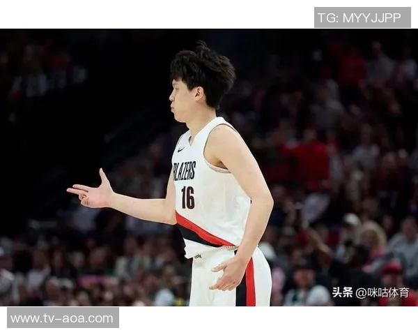 杨瀚森本季表现稳健6场比赛场均贡献3分15板命中率达375