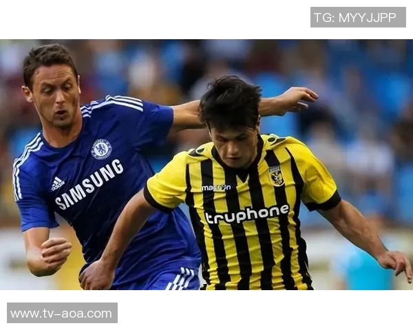 卡扎伊什维利与家人共享休闲时光照片曝光续约泰山仍在悬而未决中