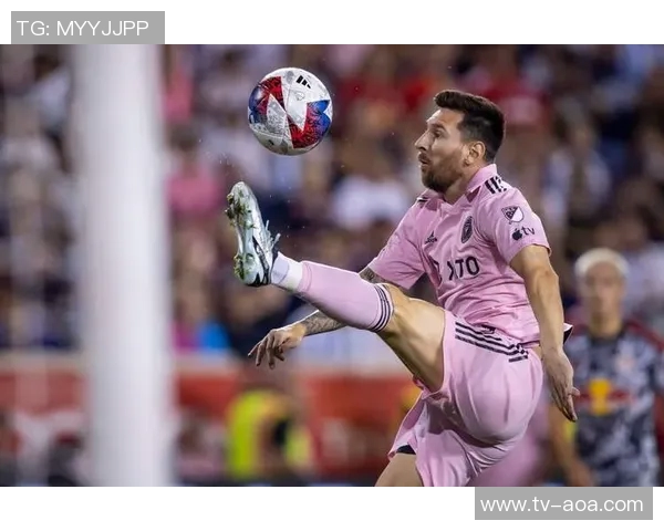 梅西在纽约红牛赛场的惊艳表现让对手愤怒难平他如狂风般不可阻挡